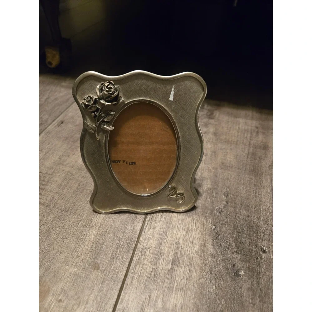 VTG 25th Anniversary Musical Picture Frame Plays Anniversary Waltz Silver Tone